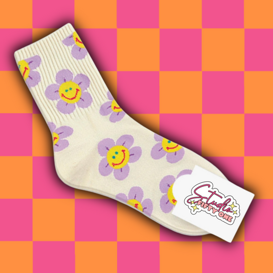 Smiley Daisy Socks - Ivory with Purple Flowers