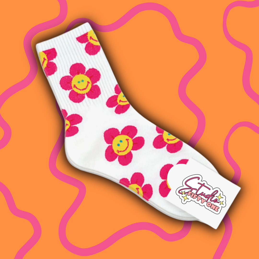 Smiley Daisy Socks - White with Pink Flowers