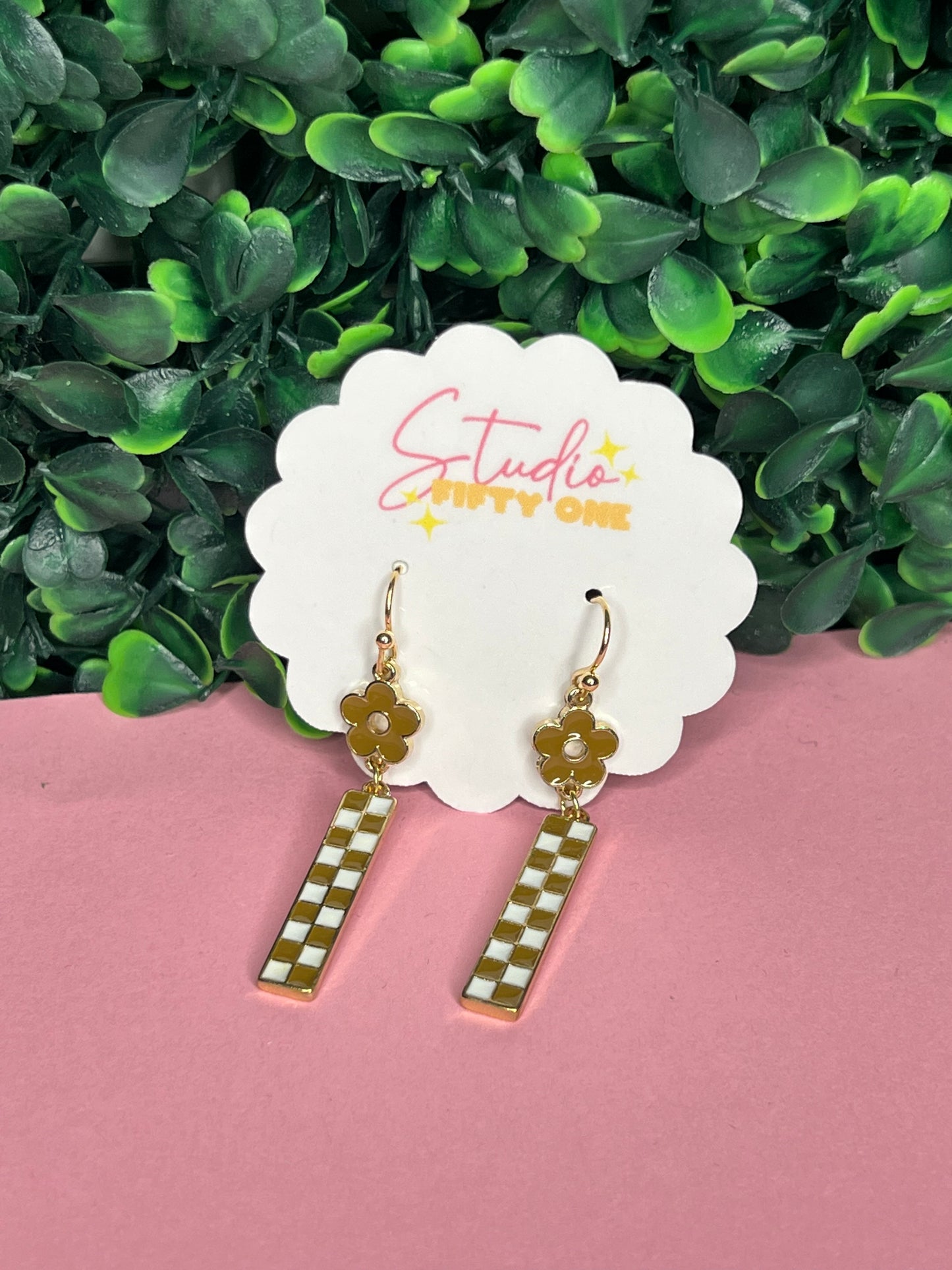 Checkered Bar and Flower Dangly Earrings